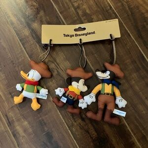 NWT Tokyo Disney Big Thunder Mountain Mickey Goofy Donald Strap Plush